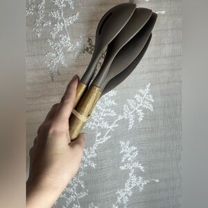 Mousco Wood Handle Kitchen Utensil Set | Silicone Heads | Neutral Modern